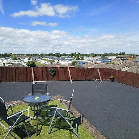 Roman Bank With Spa Bath, Terrace And Mermaid'S Teepee Skegness Bagian luar foto